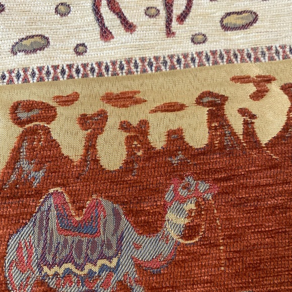 KAPTEKS Unique Camel Tapestry Bag. - Picture 2 of 7